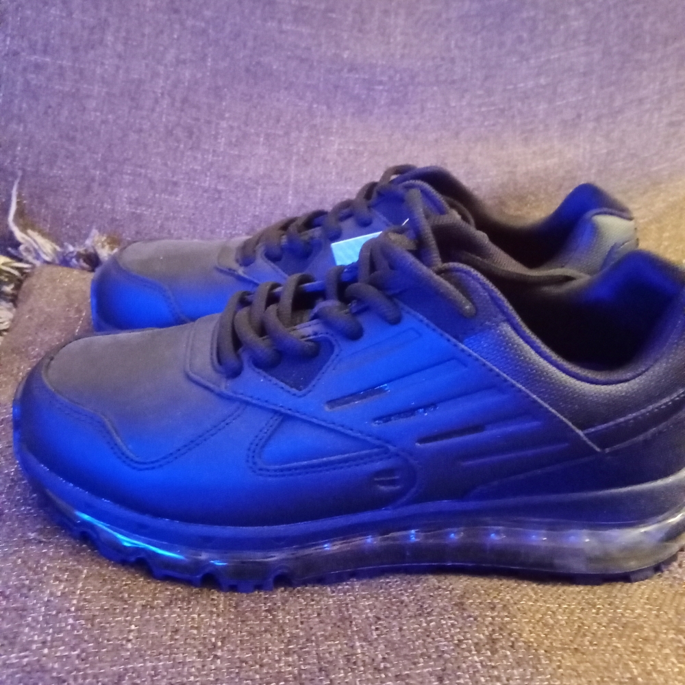 Men's Black Athletic Sneakers with Air-Cushion Sole